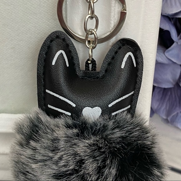 Black Kitty Cat with Grey Pom Pom Keychain - Picture 11 of 16